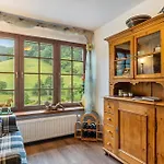 Hof Helmenhube 1 *