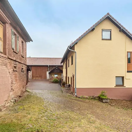 Hof Helmenhube 1 * Gammelsbach